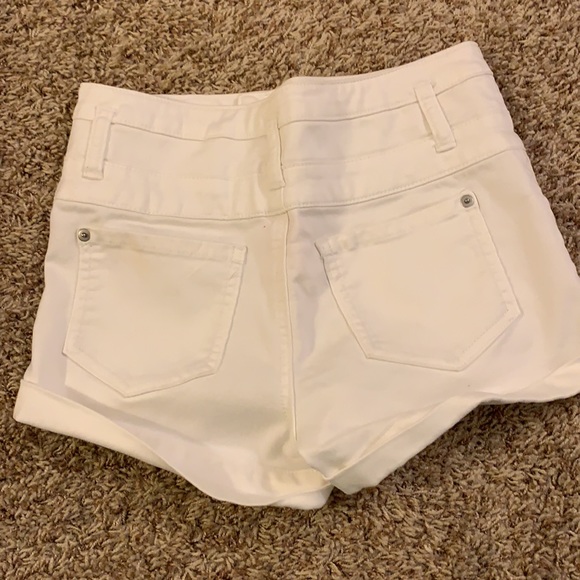 Xhilaration size 6 high waisted shorts - Picture 2 of 3
